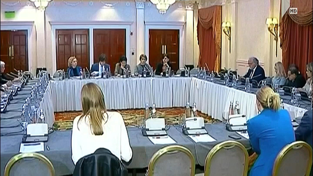 სალომე ზურაბიშვილი დიპკორპუსს ხვდება