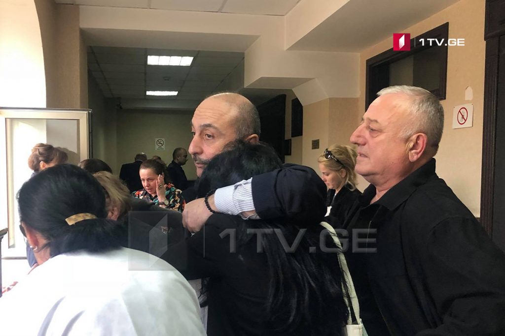 სააფთიაქო ნარკომანიის საქმეზე დაკავებული გია თვალავაძე გირაოთი გათავისუფლდა [ვიდეო]