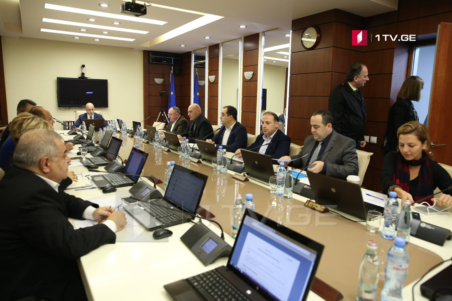 იუსტიციის უმაღლეს საბჭოში მოსამართლეობის მსურველ კანდიდატებთან გასაუბრება მიმდინარეობს