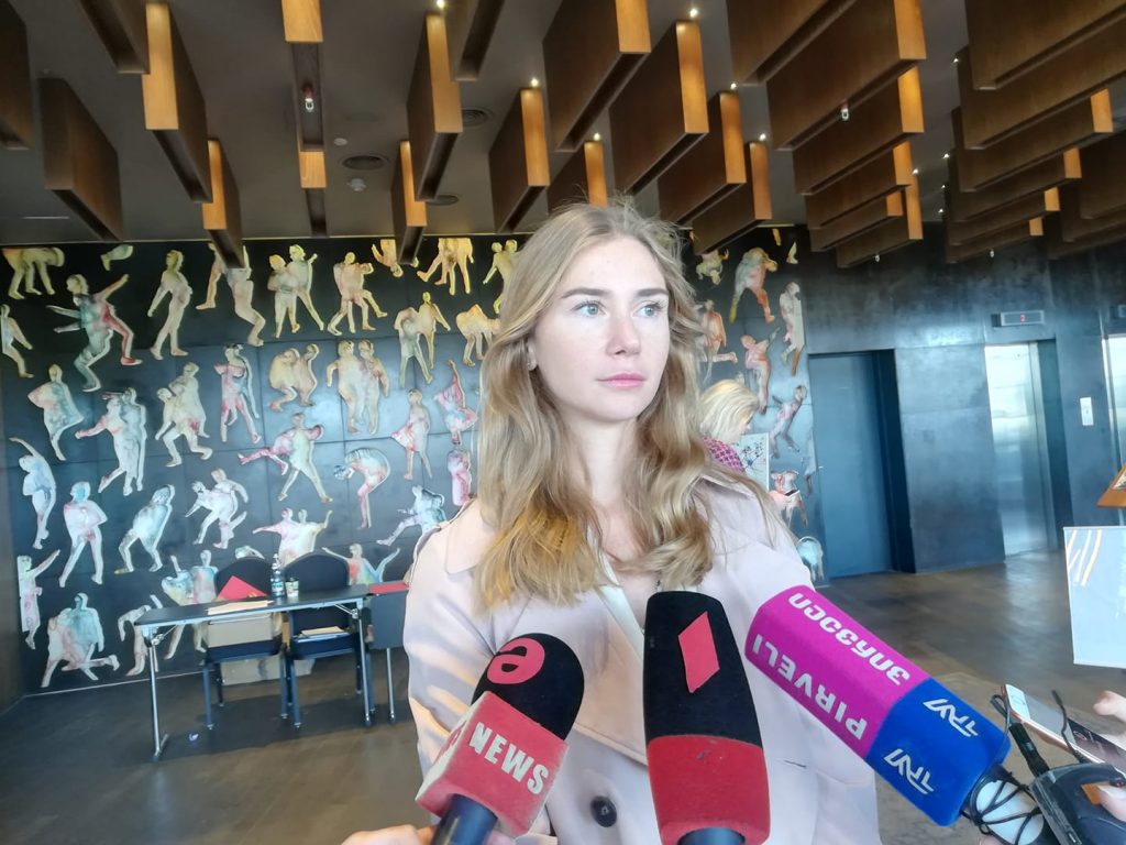 „ნაციონალურ მოძრაობაში“ არ აკონკრეტებენ, მიიღებენ თუ არა გიგა ბოკერიას შეთავაზებას, რომ მეორე ტურში დავით ბაქრაძეს დაუჭირონ მხარი