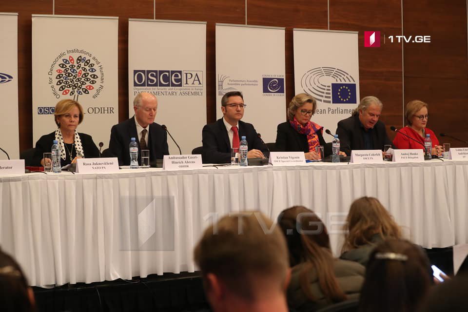 Observers express regret toward the fact that citizens residing in occupied territories were not allowed to participate in elections