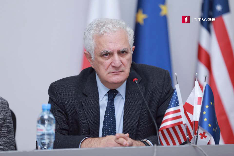 Амирaн Гaмҟрелиӡе – Урыстәылa,  шьaҭa зҵaм aдезинформaциa aлaрҵәaрa иaҿуп Лугaр ицентр aусушьa иaдҳәaлaны