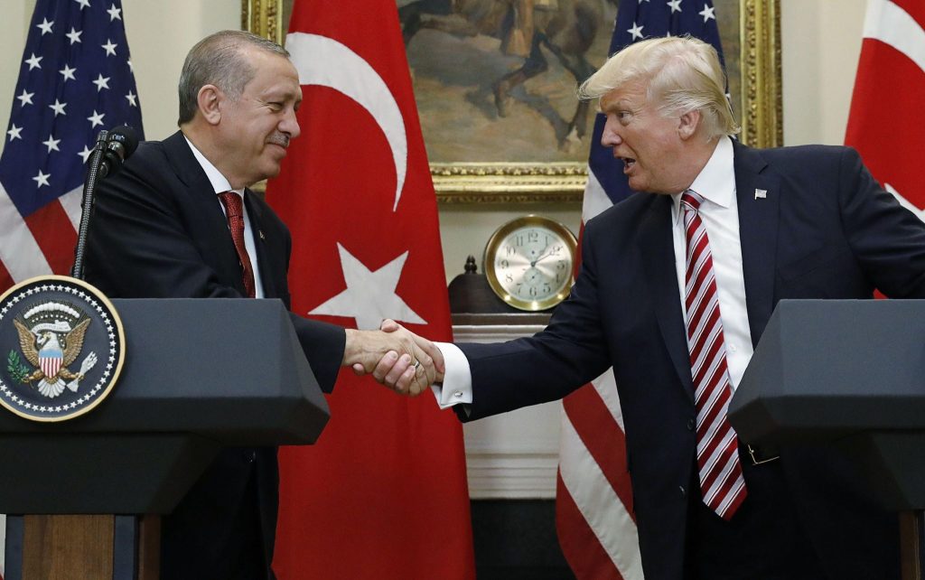 ABŞ və Türkiyə prezidentləri ikitərəfli əlaqələrin dərinləşdirilməsi barəsində söhbət etdilər