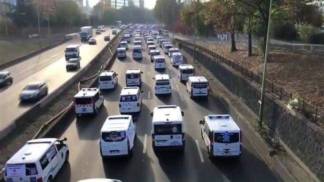 პარიზში სასწრაფო დახმარების ასობით მანქანამ ერთ-ერთი მაგისტრალი გადაკეტა