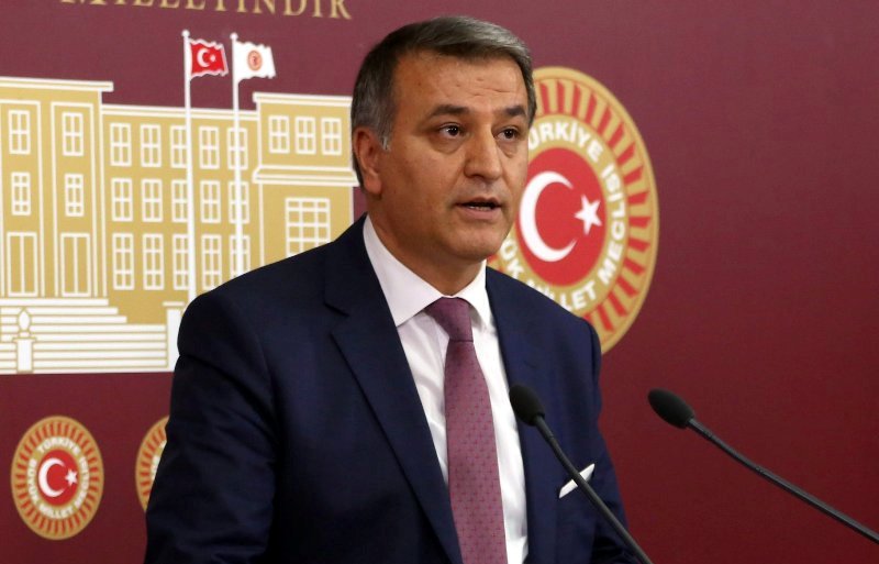 Türkiyədə deputatı terrorizm itiihamı ilə həbs etdilər