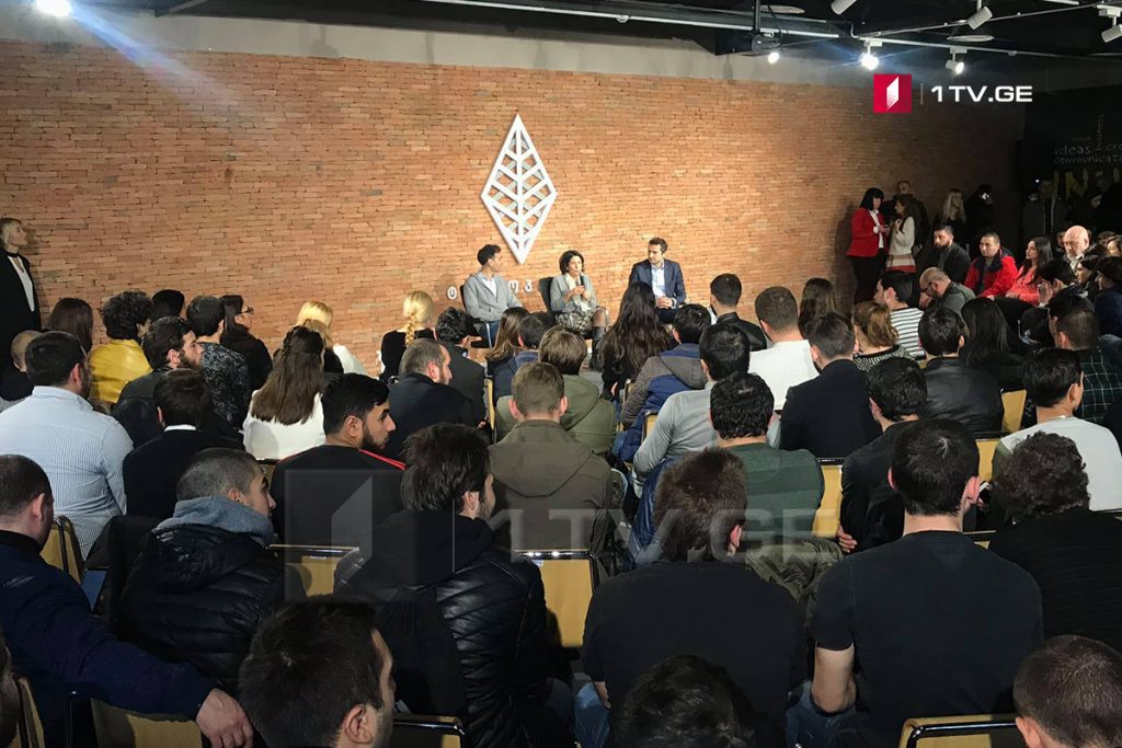 სალომე ზურაბიშვილი „ტექნოპარკში“ სტუდენტებს ხვდება