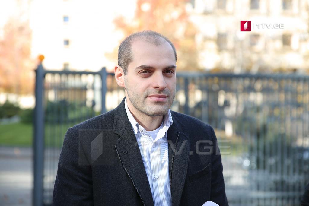ყალბი პირადობის მოწმობების შესაძლო ბეჭდვაზე ინფორმაციის წყაროს გამხელას არც გიორგი ონიანი აპირებს