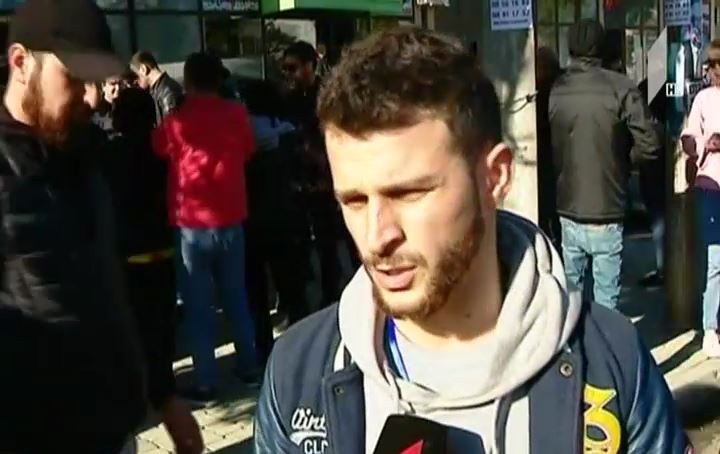 ზუგდიდში ოპოზიციის საარჩევნო შტაბთან აქცია გაიმართა