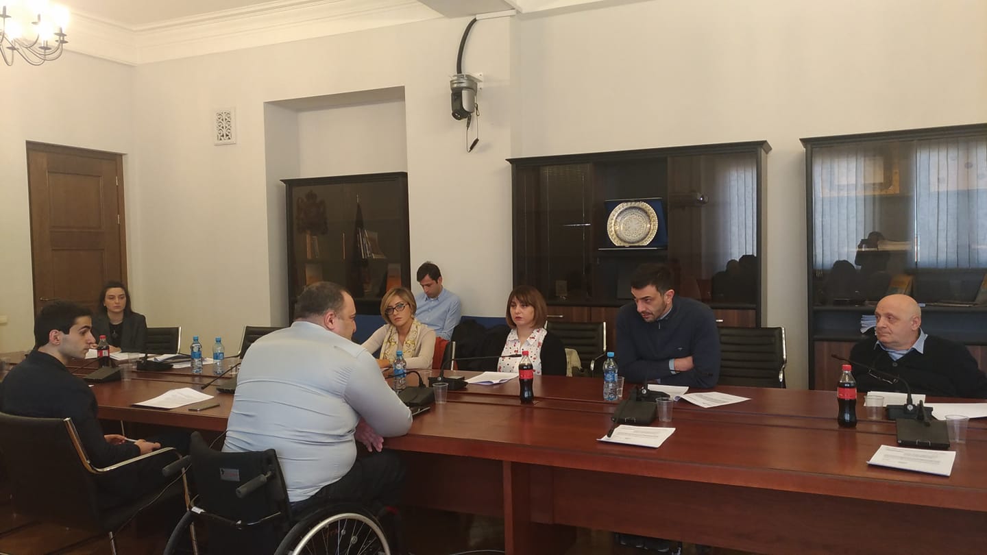 შშმ პირებისთვის სივრცითი მოწყობის სტანდარტების დარღვევაზე რეგულაციები მკაცრდება