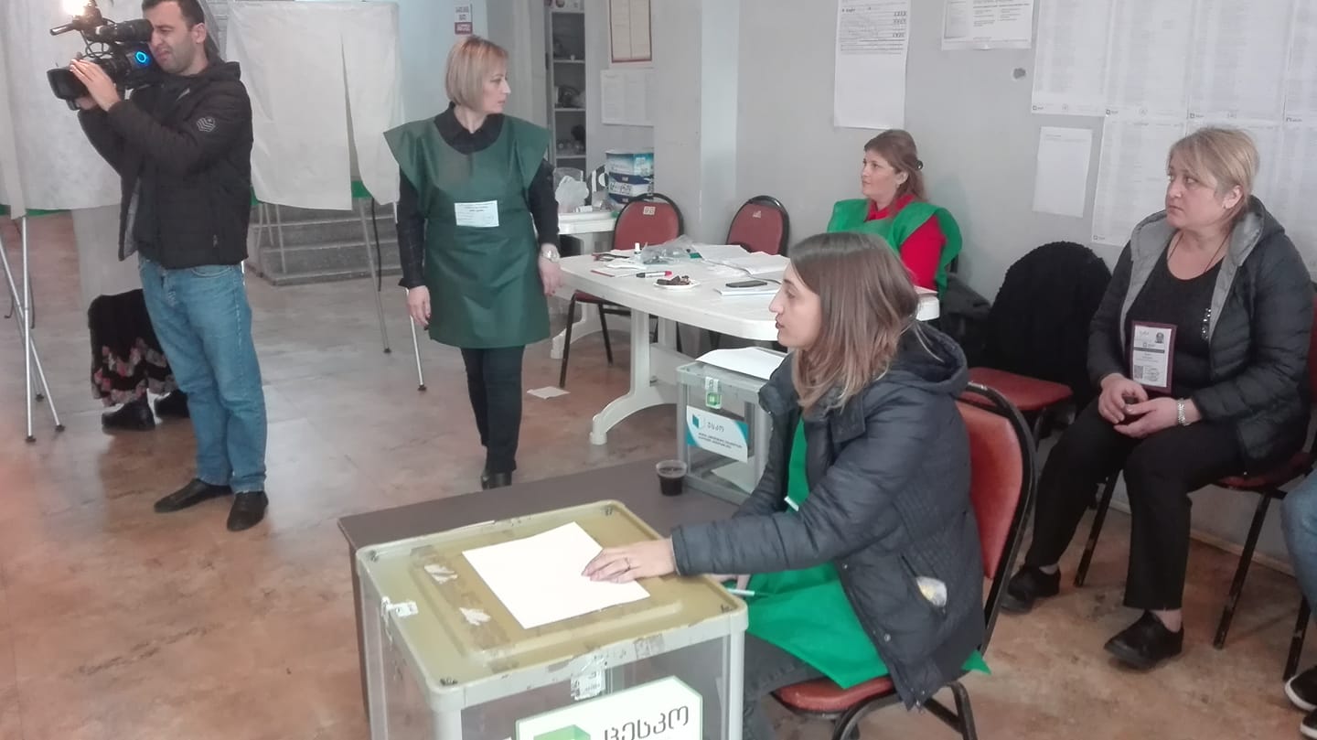 საოლქო კომისიის მონაცემებით, პირველ ტურთან შედარებით, ბათუმში ამომრჩეველთა აქტივობა გაზრდილია
