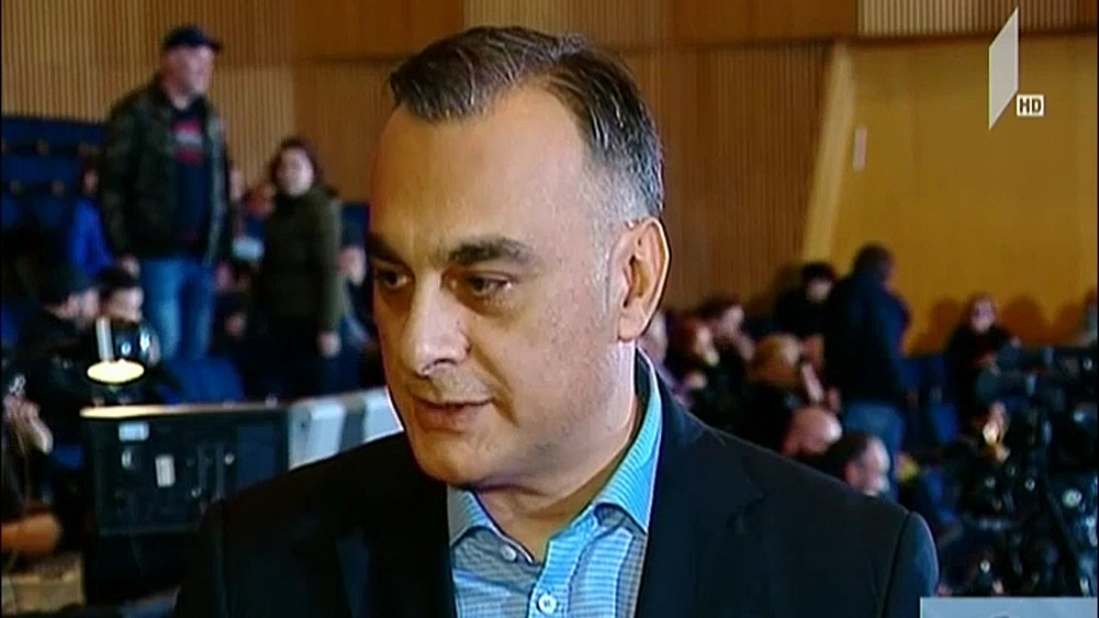 გრიგოლ ვაშაძის მხარდამჭერები თბილისის საკონცერტო დარბაზში იკრიბებიან