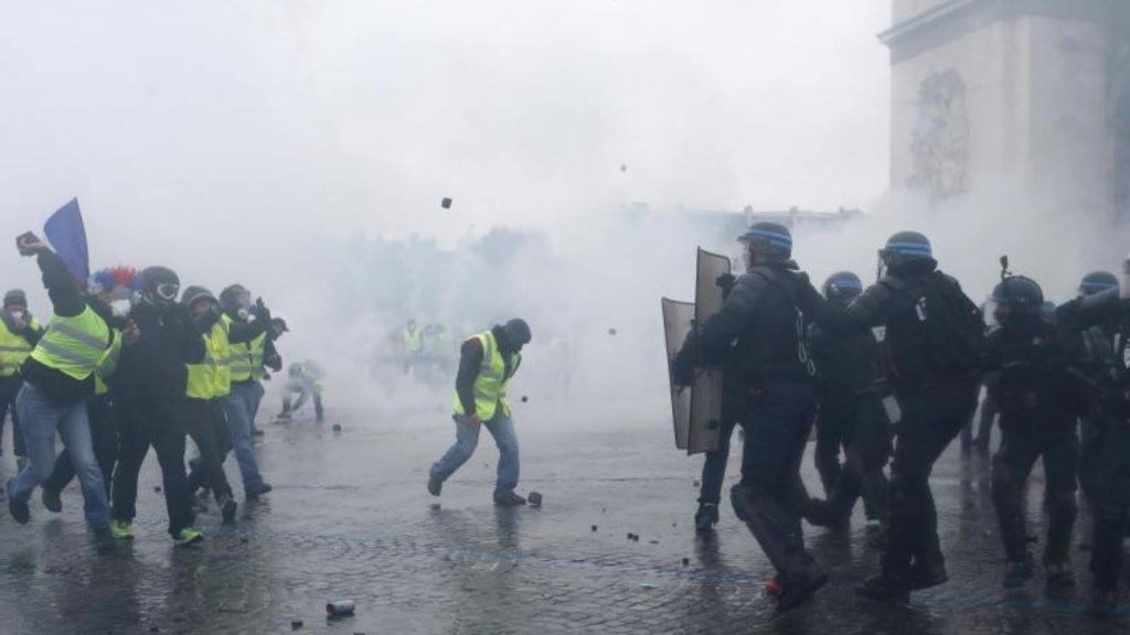 პარიზში „ყვითელი ჟილეტების“ აქციაზე 260-ზე მეტი ადამიანი დააკავეს