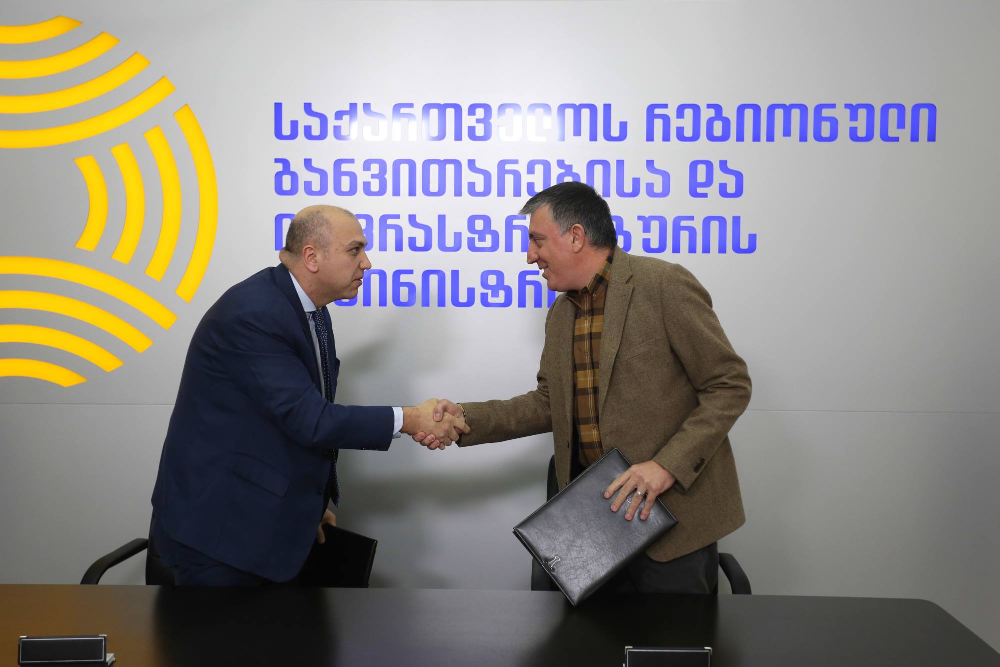 გრიგოლეთი-ქობულეთის შემოვლითი გზის მშენებლობაზე ხელშეკრულება გაფორმდა