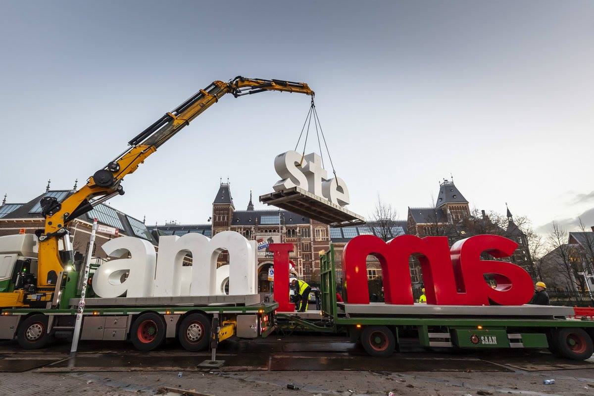 ამსტერდამში ცნობილი წარწერა I Amsterdam აიღეს