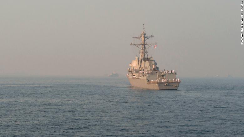 ამერიკული სარაკეტო გამანადგურებელი USS McCampbell-ი რუსეთის საზღვარს მიუახლოვდა
