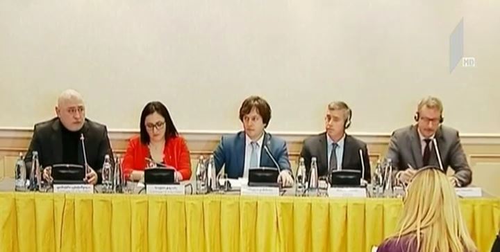 მსჯელობა ქალთა შრომით უფლებებზე