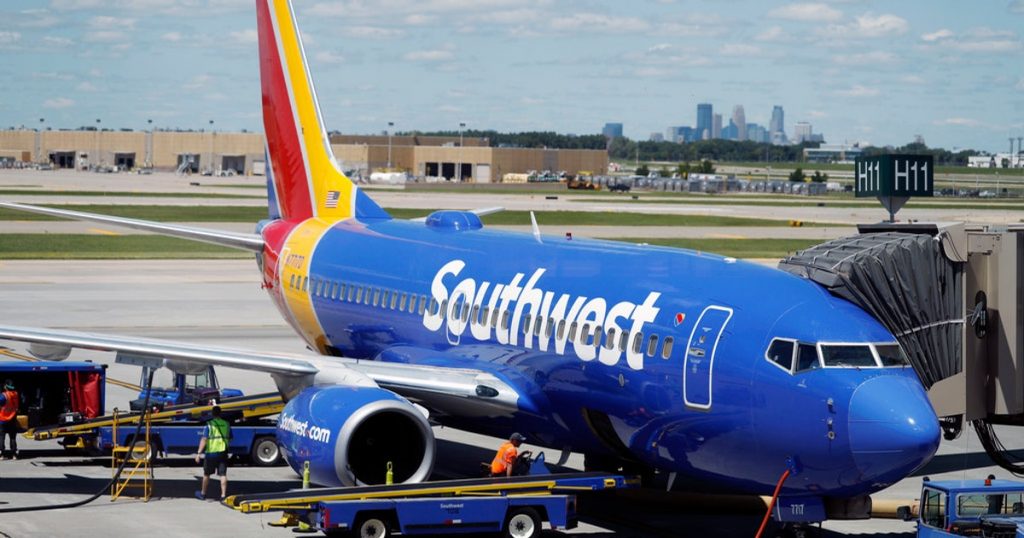 Southwest Airlines-ის თვითმფრინავში კონტეინერით ადამიანის გული დარჩათ