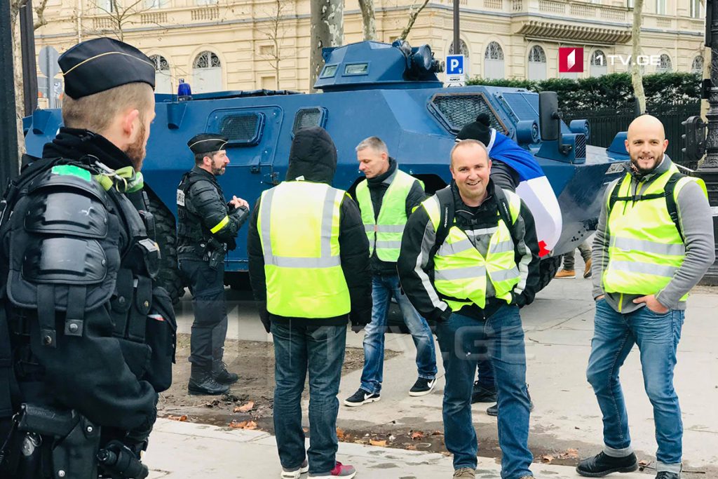Францы сæйраг сахары бур жилетты демонтсраци даргъ кæны