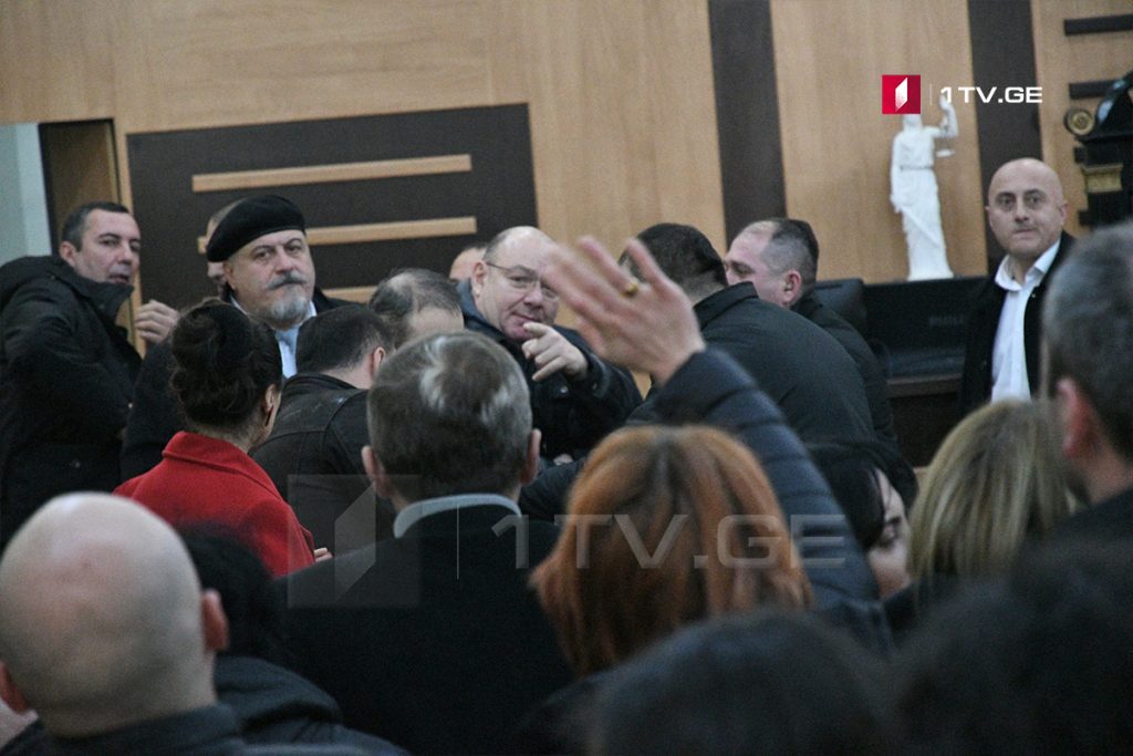 პროკურორი - ბუტა რობაქიძის სასამართლომ ყველა ბრალდებული დამნაშავედ ცნო და შესაბამისი სასჯელები მიუსაჯა