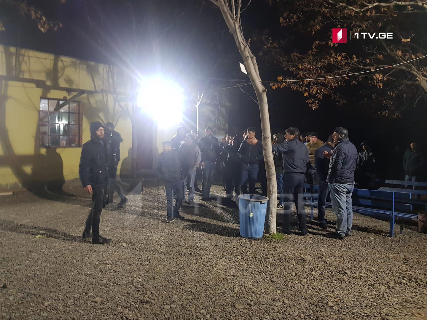 სოფელ გაჩიანის მცხოვრებლები აცხადებენ, რომ მათი თანასოფლელები ნარკომოვაჭრეებთან შელაპარაკების დროს დაჭრეს