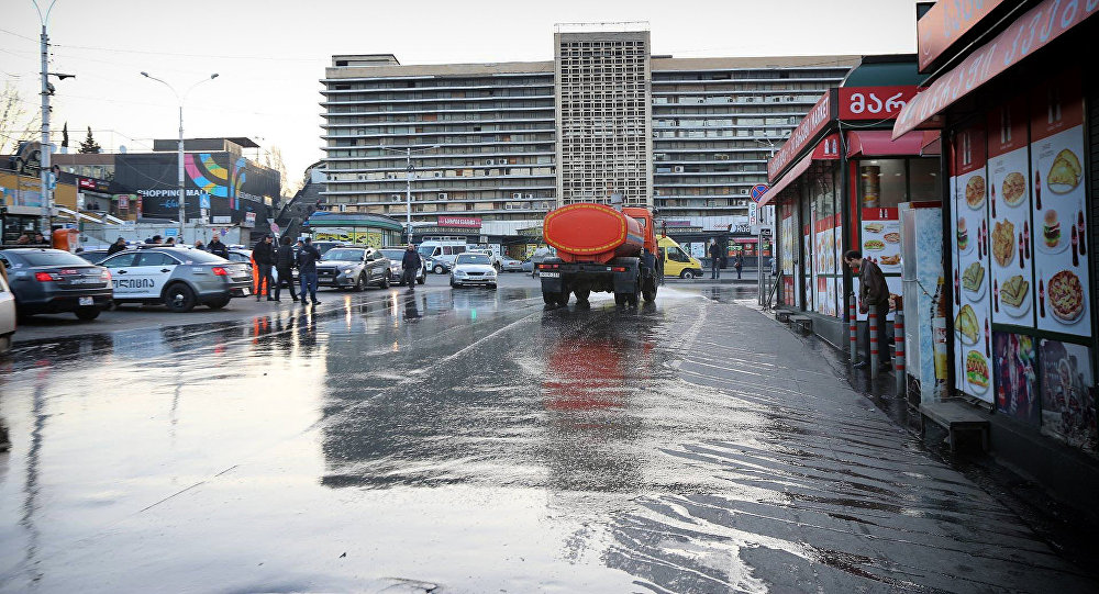 თბილისში, ე.წ. ვაგზლის ბაზრის მიმდებარე ქუჩებზე 25-დან 31 დეკემბრის ჩათვლით ავტომანქანების მოძრაობა აიკრძალება ან შეიზღუდება