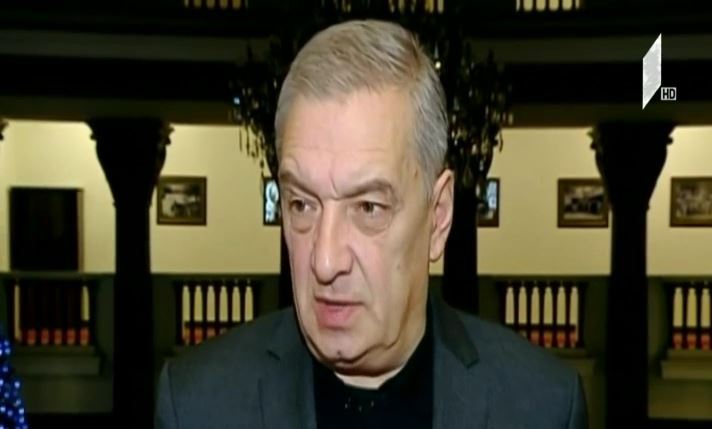 უთანხმოება მმართველ გუნდში