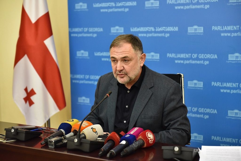 უზენაესი სასამართლოს მოსამართლეობის კანდიდატებთან დაკავშირებით, ბიძინა გეგიძე ირაკლი კობახიძეს მიმართავს