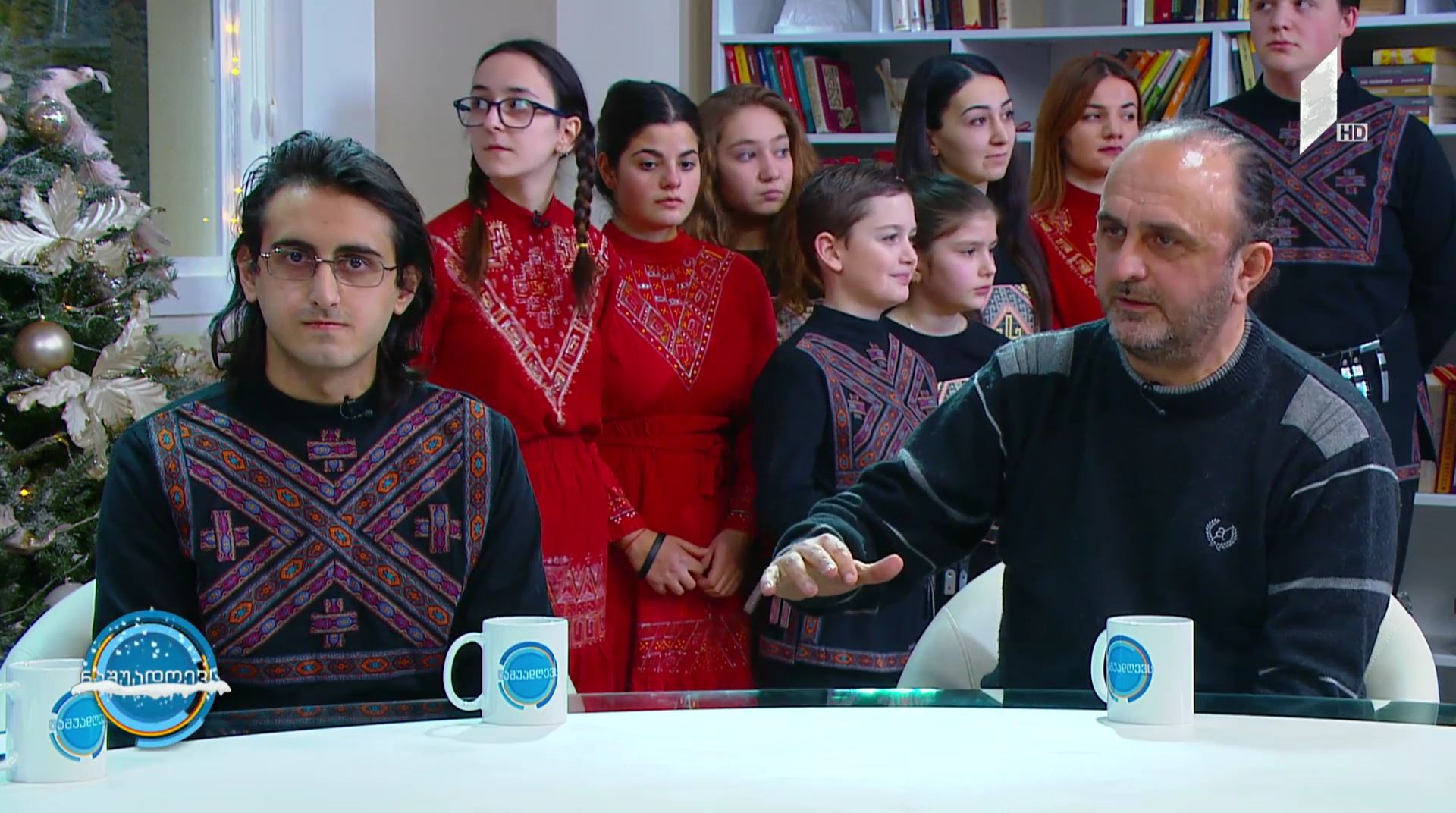 მუსიკა #ნაშუადღევს ევგენი მიქელაძის სახელობის ცენტრალური სამუსიკო სასწავლებლის ხალხური სიმღერის გუნდის ამერიკული ტურნე და წარმატება