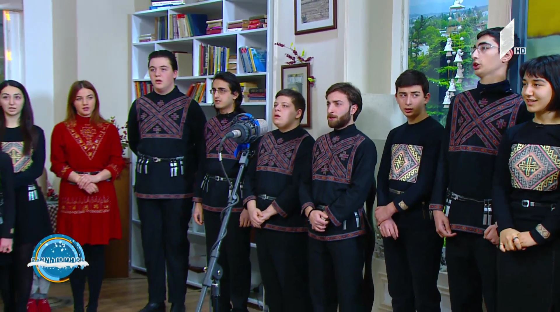 მუსიკა #ნაშუადღევს ევგენი მიქელაძის სახელობის ცენტრალური სამუსიკო სასწავლებლის ხალხური სიმღერის გუნდი - "ნამგლური"