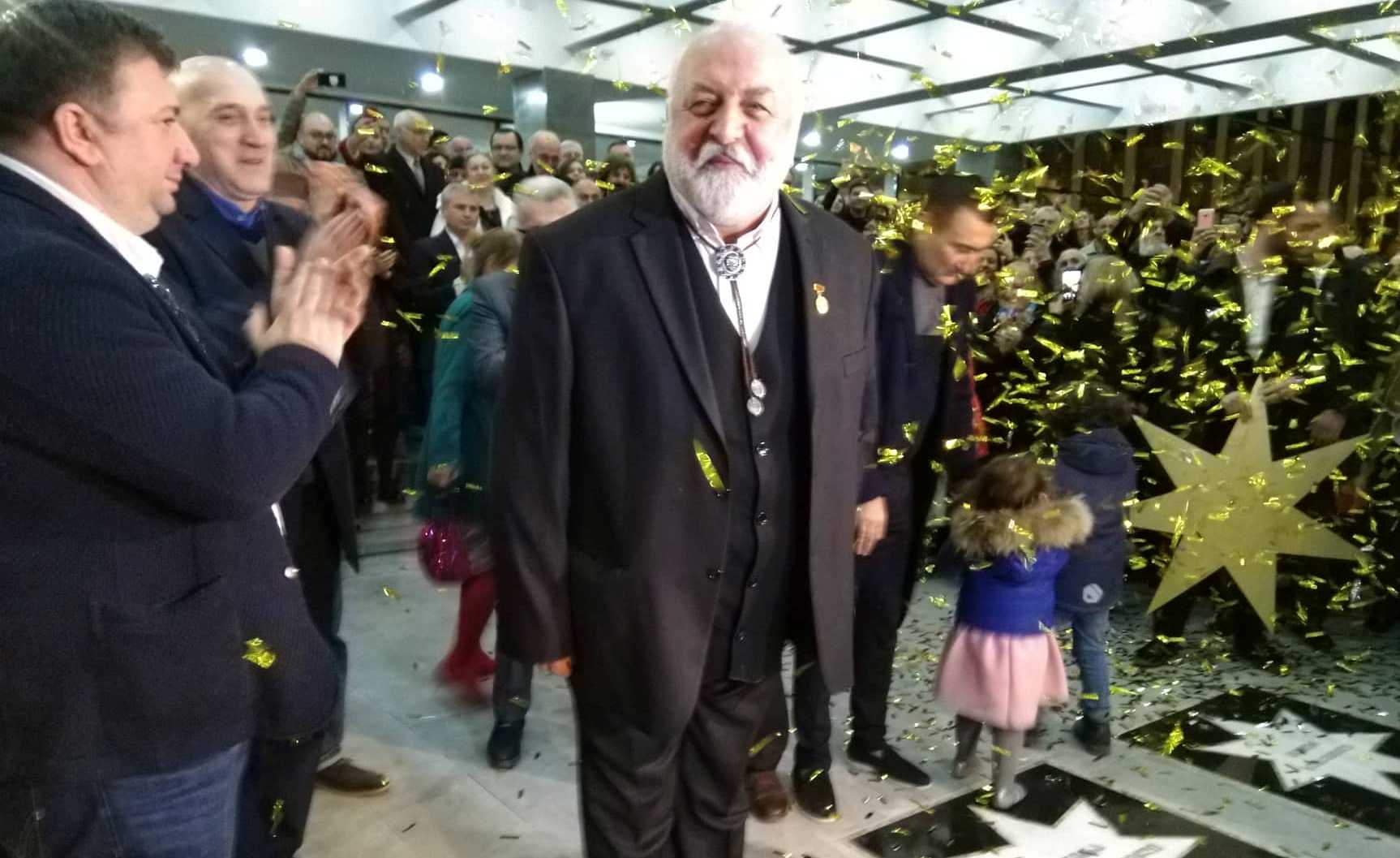 თელავის თეატრის წინ ვანო იანტბელიძის სახელობის ვარსკვლავი გაიხსნა