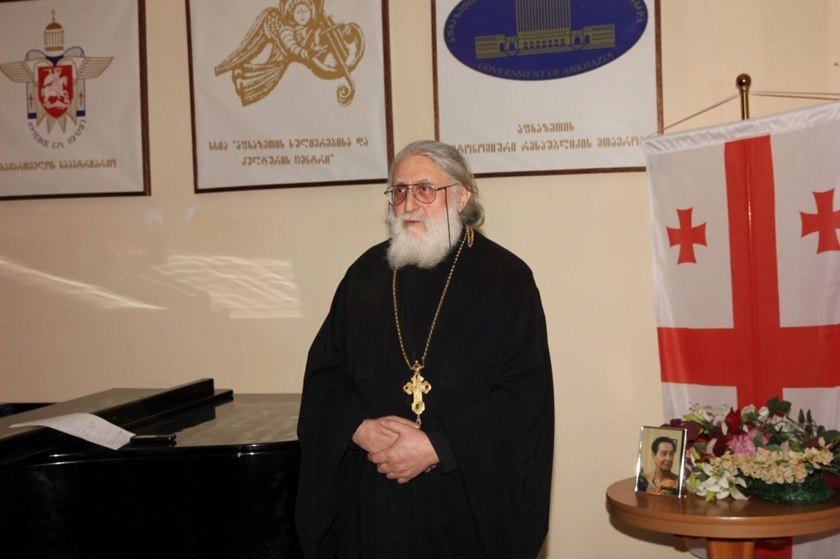 დეკანოზი ბიძინა გუნია - საქართველოს ეკლესია იერარქიულად არის მეექვსე და უპრიანია, უკრაინის საკითხებზე ჯერ სხვა ეკლესიებმა გამოთქვან პოზიცია​