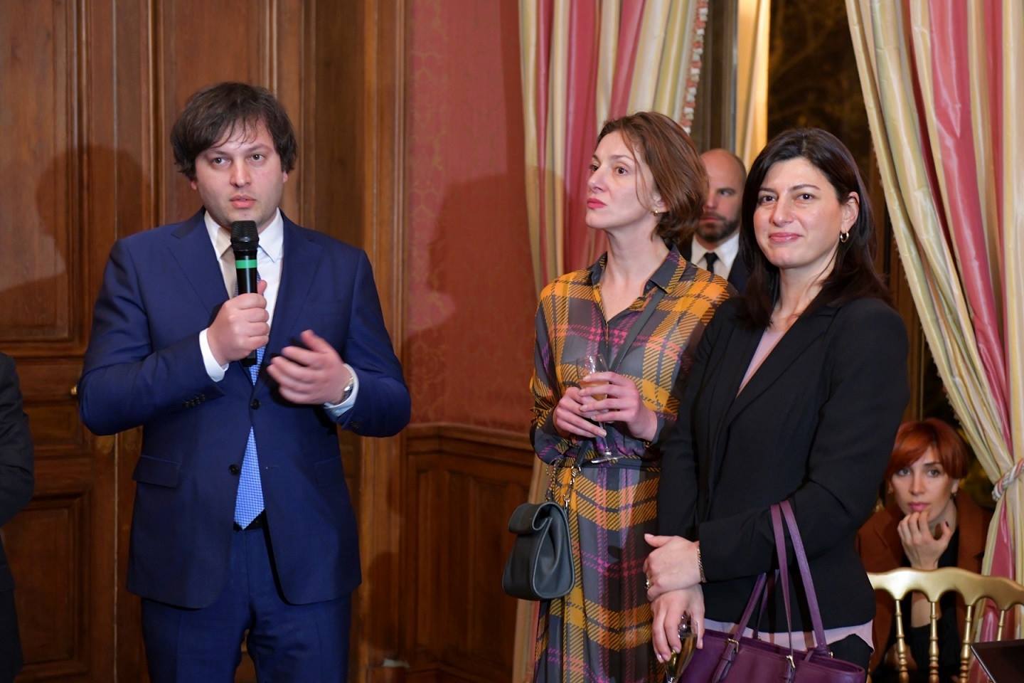 ირაკლი კობახიძე საფრანგეთში ქართული დიასპორის წარმომადგენლებს შეხვდა