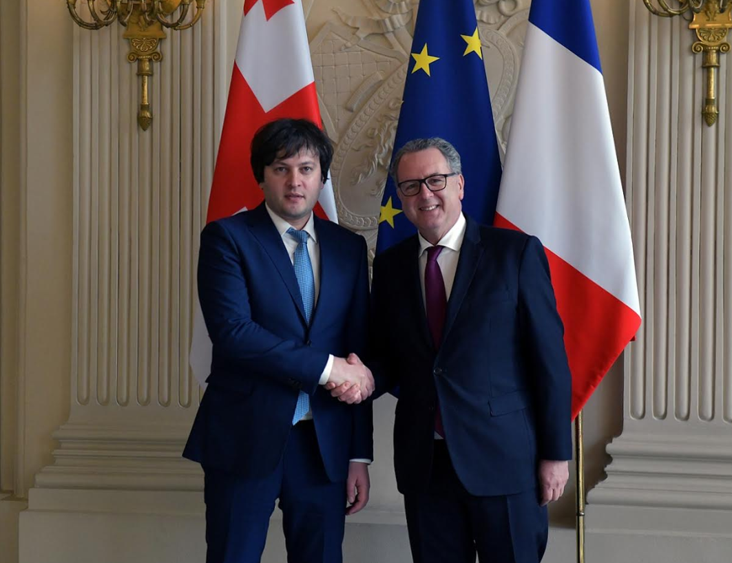 ირაკლი კობახიძე საფრანგეთის ეროვნული ასამბლეის პრეზიდენტს შეხვდა