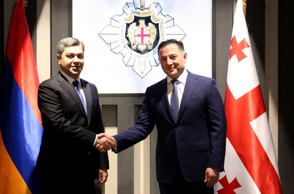 ვახტანგ გომელაური სომხეთის რესპუბლიკის ეროვნული უსაფრთხოების სამსახურის დირექტორს შეხვდა