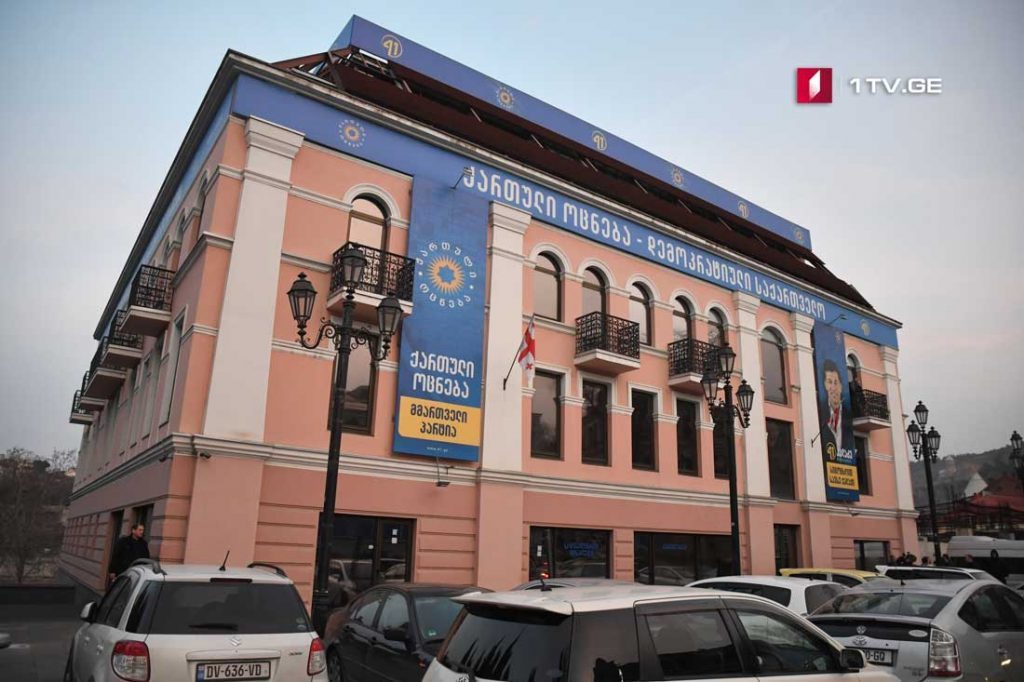 Встреча парламентского большинства продолжится и сегодня
