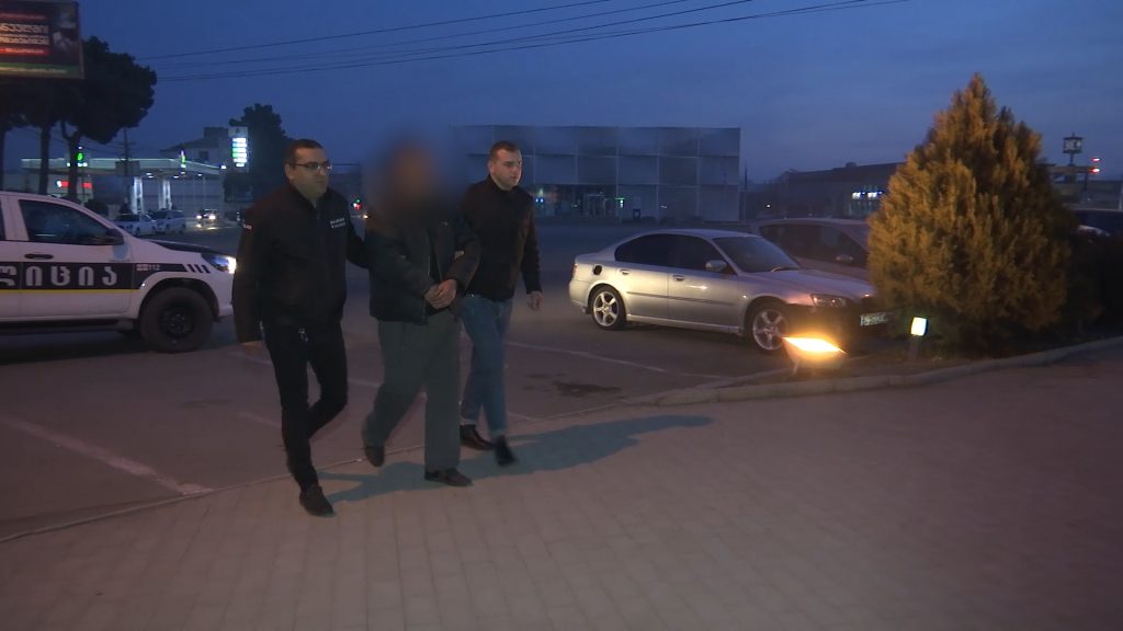 პოლიციამ ქვემო ქართლში განსაკუთრებით დიდი ოდენობით ჰეროინი ამოიღო