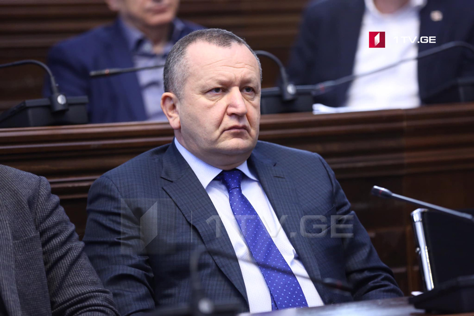 დეპუტატი დავით ჭიჭინაძე შსს-ში გამოკითხვაზეა დაბარებული