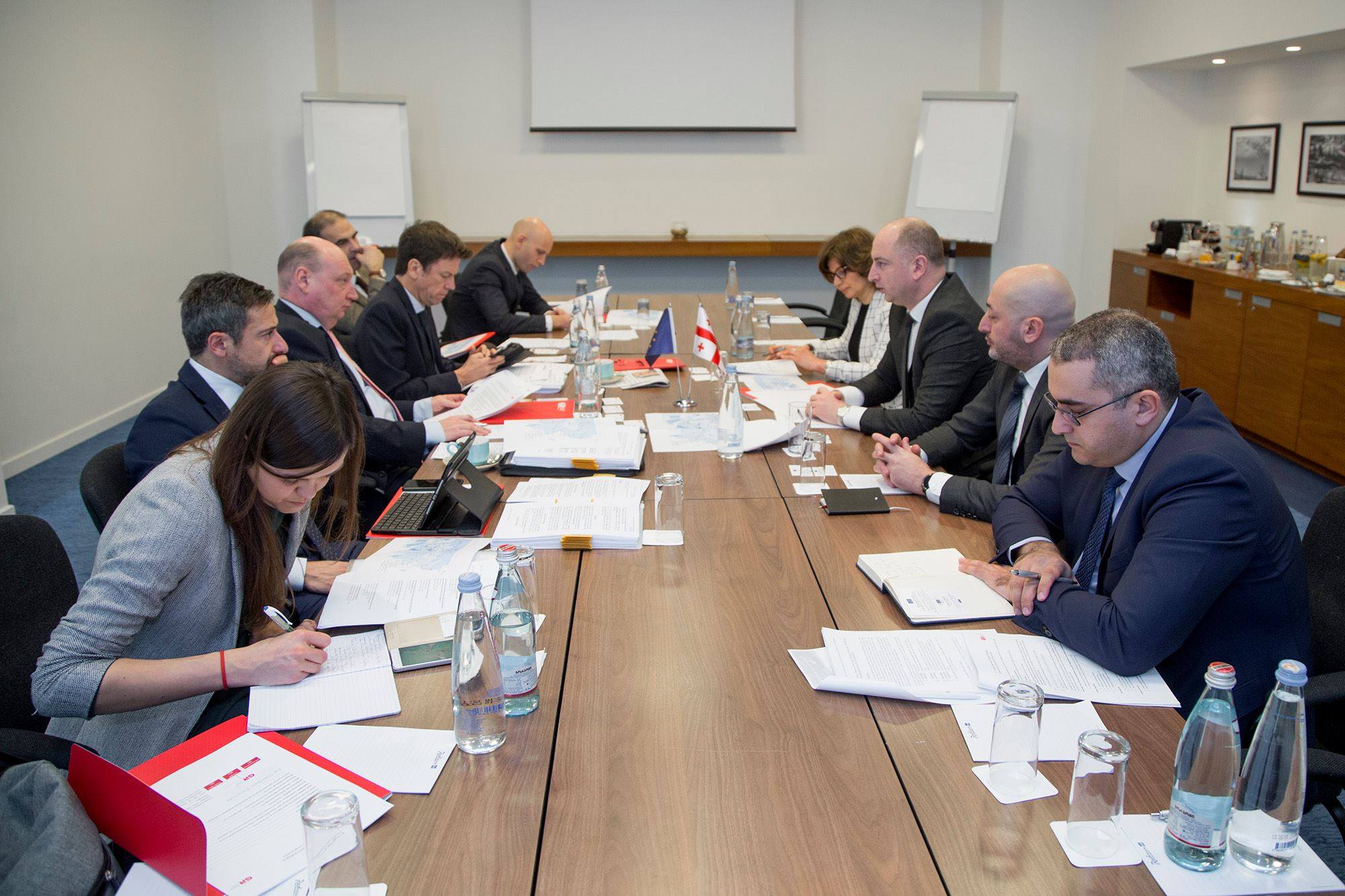 ევროკომისიის წარმომადგენელი „საქართველოს რკინიგზის“ გენერალურ დირექტორს შეხვდა