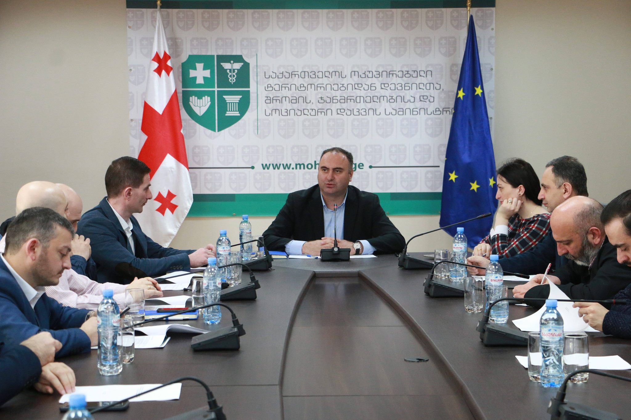 სახელმწიფო დევნილი ოჯახებისთვის 700-ზე მეტ ბინას შეისყიდის