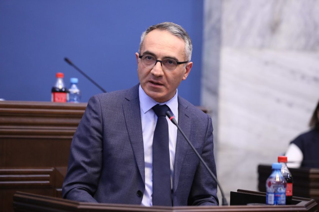 მიხეილ ბატიაშვილი - არ ვეთანხმებით, თუმცა მზად ვართ, საარჩევნო პერიოდში სკოლების შემოწმებაზე გამოვაცხადოთ მორატორიუმი