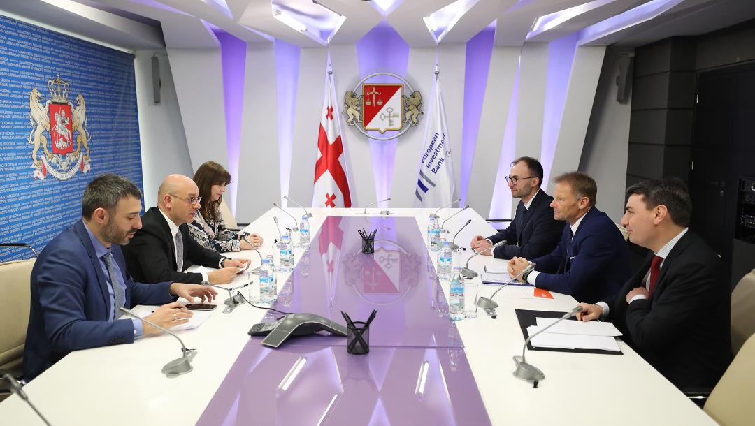 ფინანსთა მინისტრი ივანე მაჭავარიანი ევროპის საინვესტიციო ბანკის ვიცე-პრეზიდენტს შეხვდა