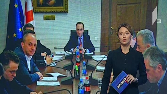 ხმაური იურიდიული კომიტეტის სხდომაზე