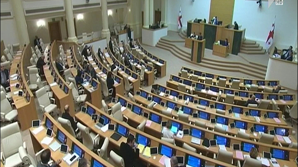 „მინისტრის საათი“ პარლამენტში