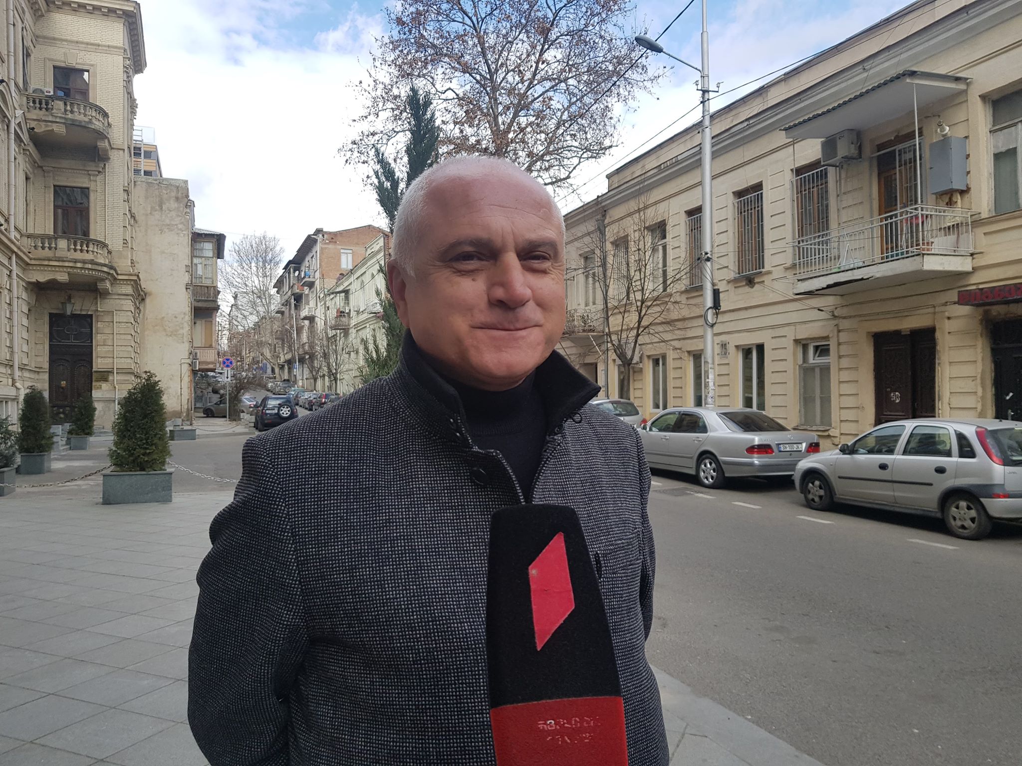 უზენაესმა სასამართლომ ლისის ტბის ჩამორთმევის საქმეზე ბიზნესმენ რამაზ ახვლედიანის საჩივარი არსებითი განხილვისთვის მიიღო 