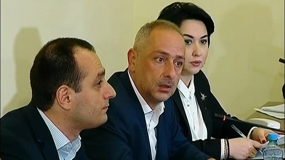 ეკა ბესელიას ნდობის ჯგუფის დატოვება მოუწევს
