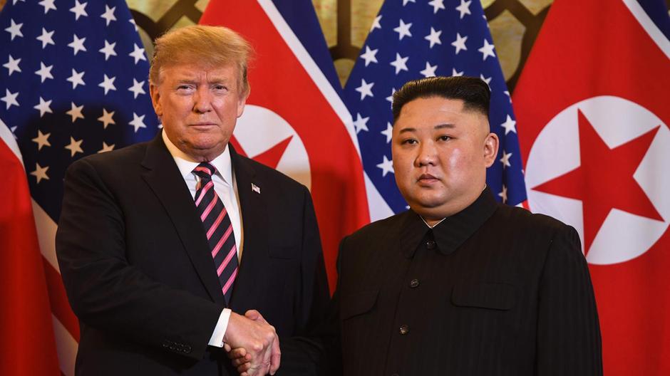Vyetnamda Donald Trampın və Kim Çen Inın görüşü keçirilir