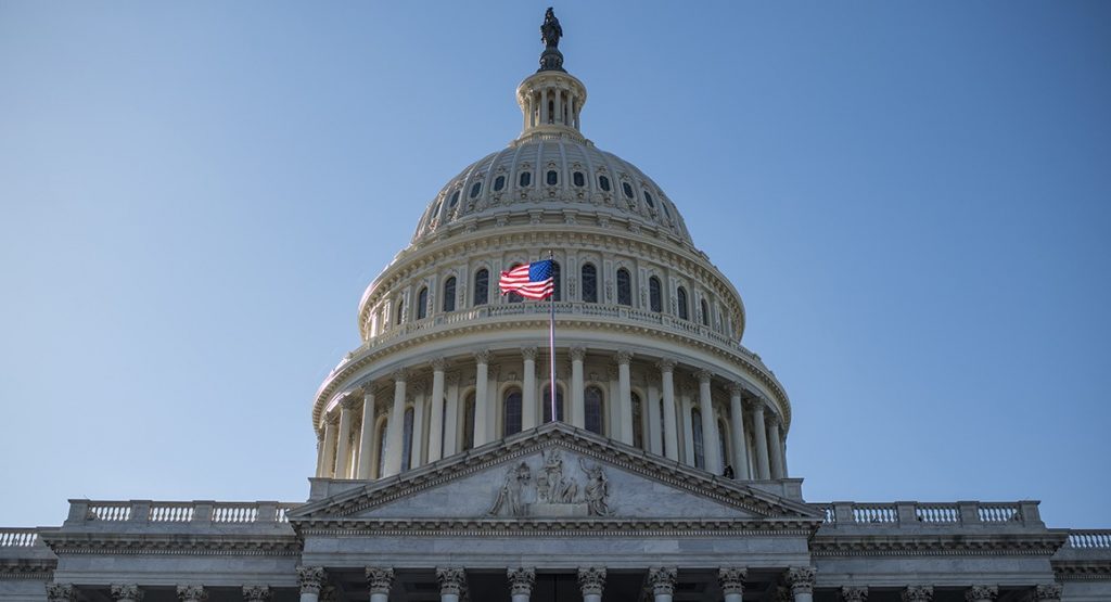 აშშ-ის კონგრესი კორონავირუსთან დაკავშირებულ ფინანსური დახმარების პაკეტზე შეთანხმდა
