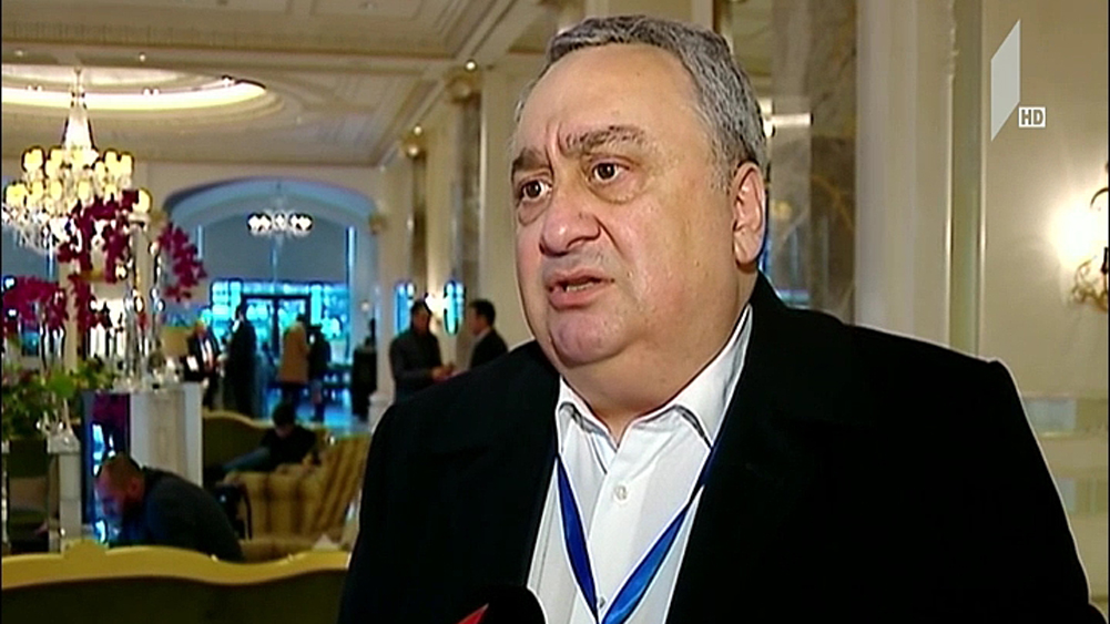 უმრავლესობის ყოფილი წევრების მოთხოვნა