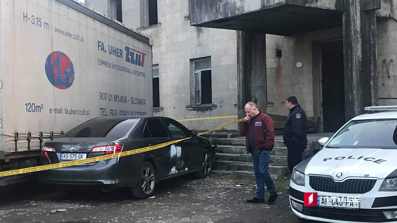 ბათუმში ცეცხლსასროლი იარაღით დაჭრილი მამაკაცის მდგომარეობა მძიმეა
