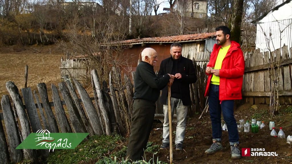 #ფერმა ზემო იმერეთი, სოფლის მაშენებელი როლანდ ხოჯანაშვილი და მისი მეურნეობა გეზრულში